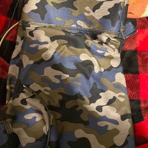 Cami leggings with elastic